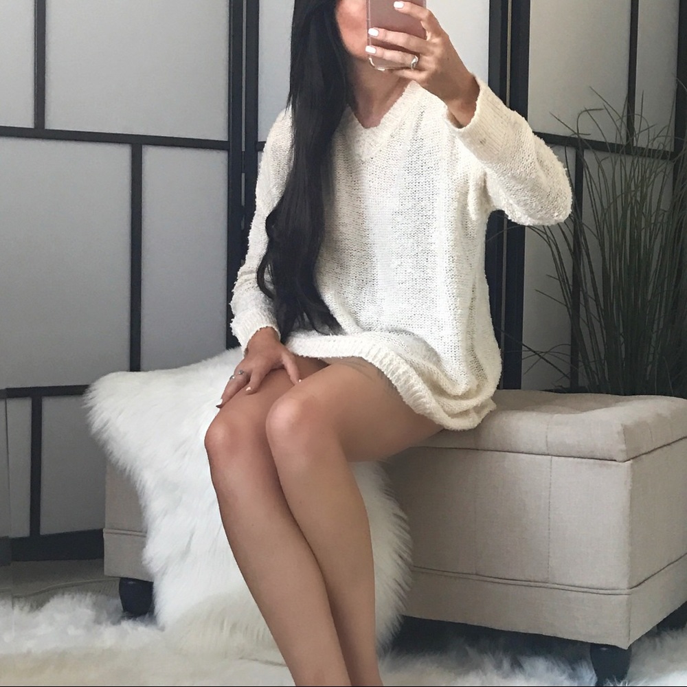 V Neck Cream Sweater - Picture 7 of 8